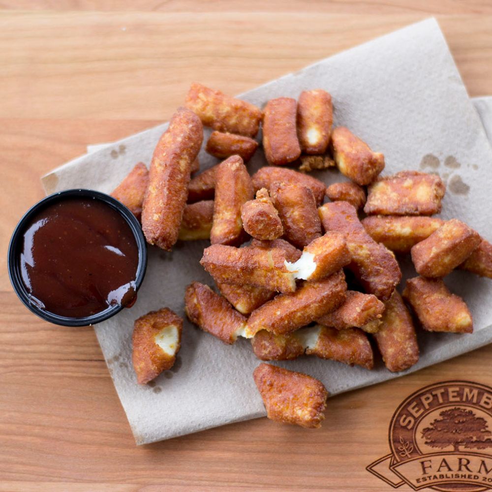 How To Eat Bacon Horseradish Cheese Curds